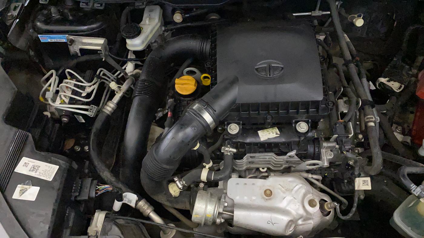 2023 Tata NEXON XZ PLUS PETROL DARK EDITION, Petrol, Manual, 36,979 km, Engine View - Right