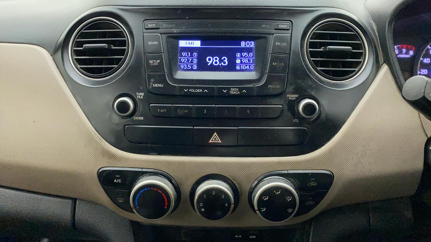 2016 Hyundai Grand i10 SPORTZ 1.2 KAPPA VTVT, Petrol, Manual, 1,04,606 km, Air Conditioner