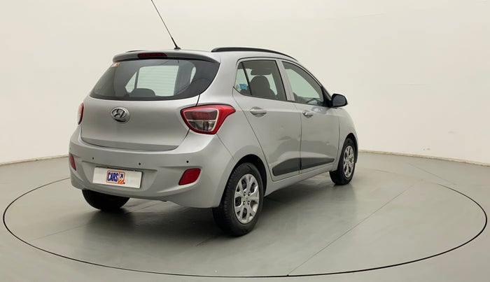 2016 Hyundai Grand i10 SPORTZ 1.2 KAPPA VTVT, Petrol, Manual, 1,04,606 km, Right Back Diagonal