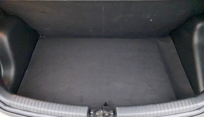 2016 Hyundai Grand i10 ASTA (O) AT 1.2 KAPPA VTVT, Petrol, Automatic, 43,634 km, Boot Inside