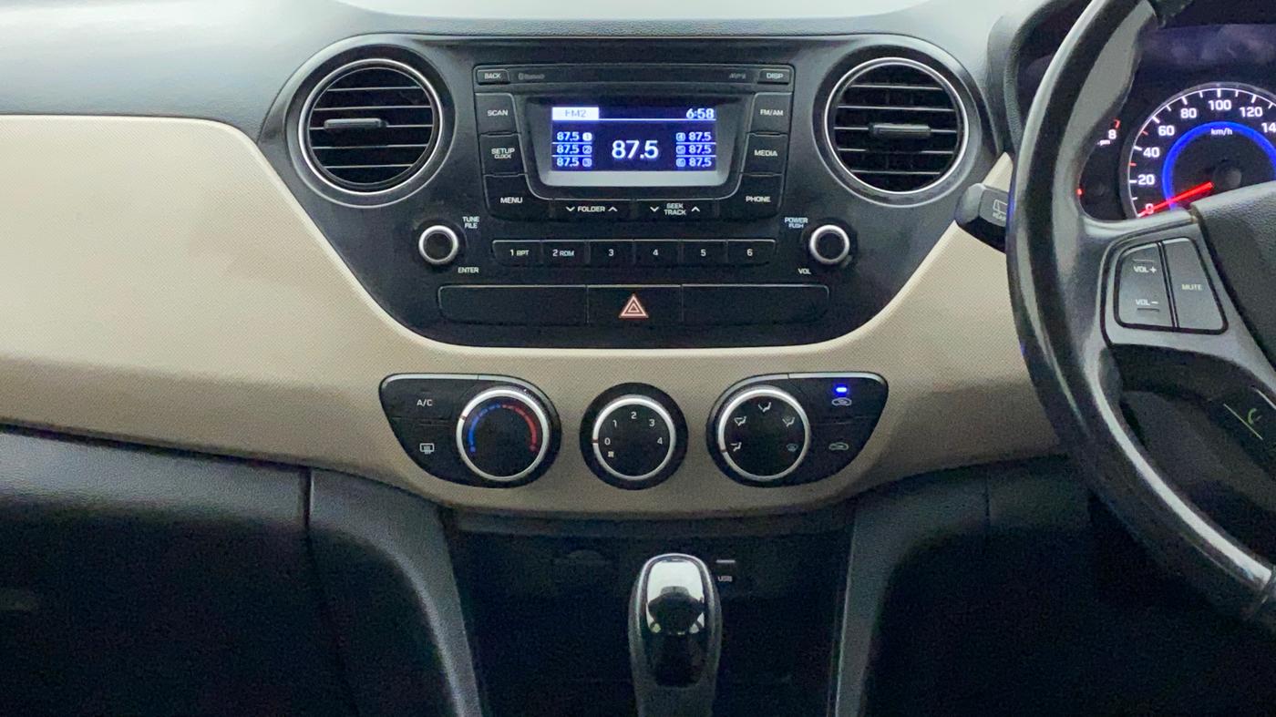 2016 Hyundai Grand i10 ASTA (O) AT 1.2 KAPPA VTVT, Petrol, Automatic, 43,634 km, Air Conditioner