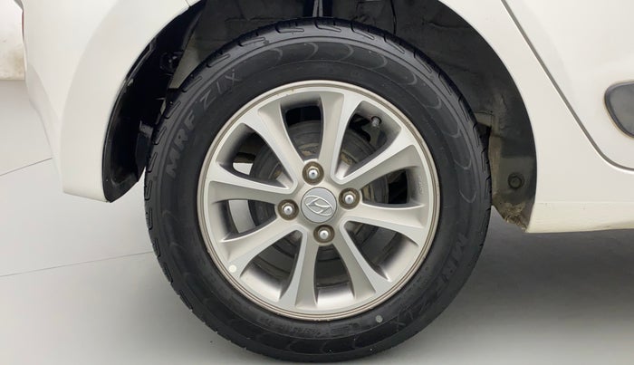 2016 Hyundai Grand i10 ASTA (O) AT 1.2 KAPPA VTVT, Petrol, Automatic, 43,634 km, Right Rear Wheel
