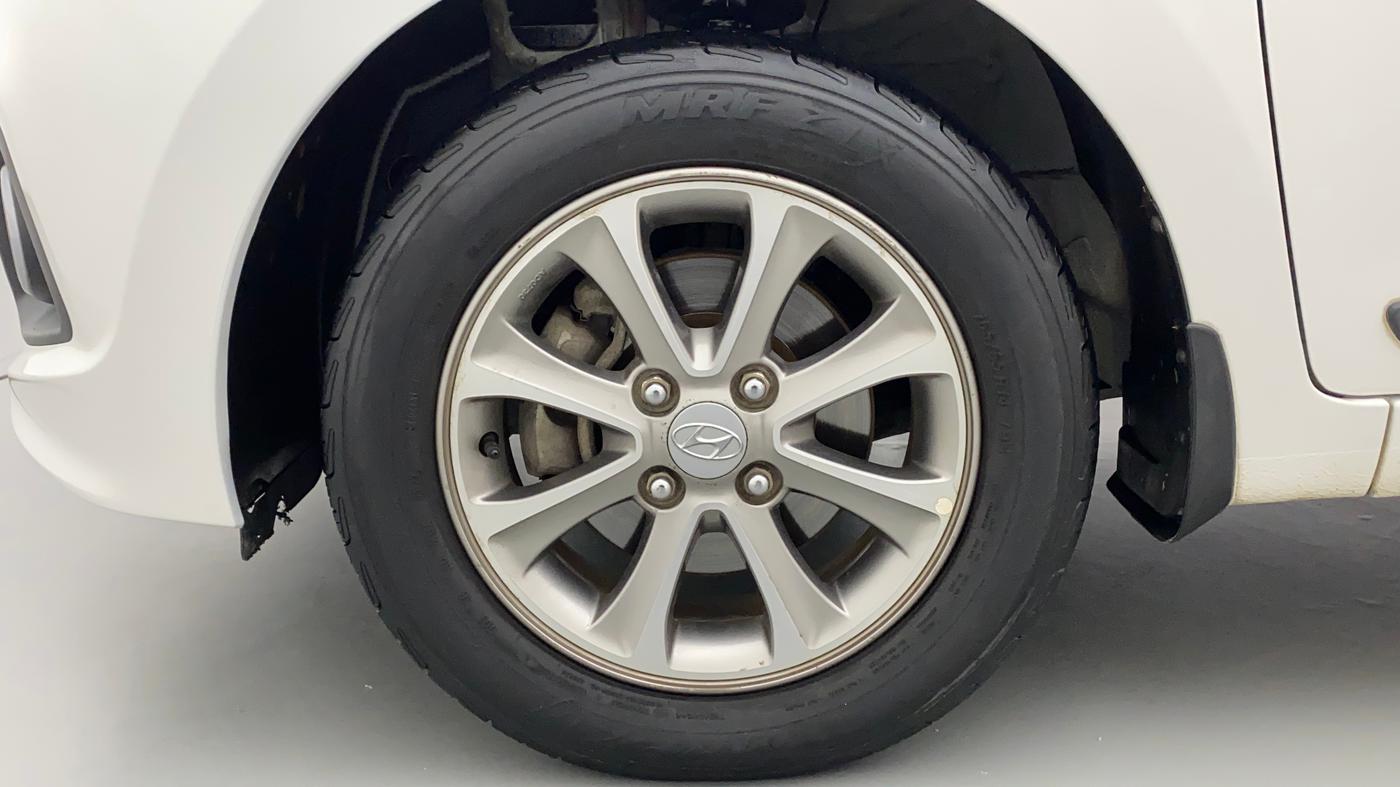 2016 Hyundai Grand i10 ASTA (O) AT 1.2 KAPPA VTVT, Petrol, Automatic, 43,634 km, Left Front Wheel