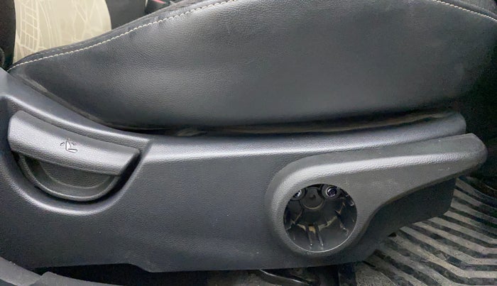 2016 Hyundai Grand i10 ASTA (O) AT 1.2 KAPPA VTVT, Petrol, Automatic, 43,634 km, Driver Side Adjustment Panel