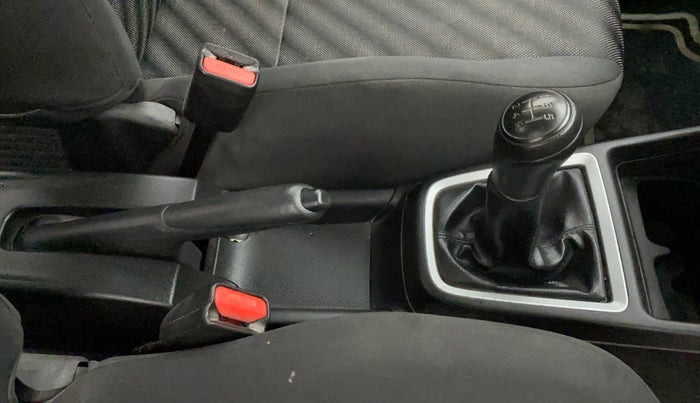 2018 Maruti Swift LXI, Petrol, Manual, 53,580 km, Gear Lever