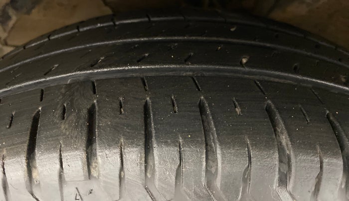 2017 Maruti Dzire ZXI Plus AMT, Petrol, Automatic, 24,123 km, Left Front Tyre Tread