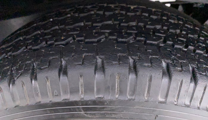 2016 Mahindra Thar CRDE 4X4 BS IV, Diesel, Manual, 35,027 km, Right Rear Tyre Tread