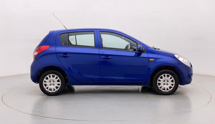 2011 Hyundai i20 MAGNA 1.4 CRDI, Diesel, Manual, 1,36,569 km, Right Side View