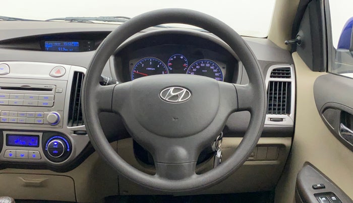 2011 Hyundai i20 MAGNA 1.4 CRDI, Diesel, Manual, 1,36,569 km, Steering Wheel Close Up