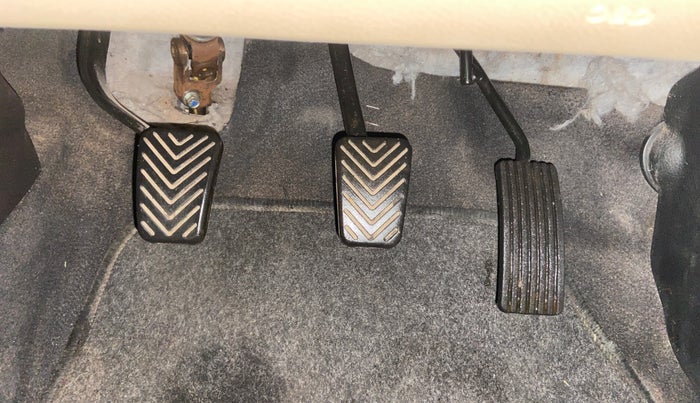 2017 Hyundai Eon ERA +, Petrol, Manual, 11,320 km, Pedals