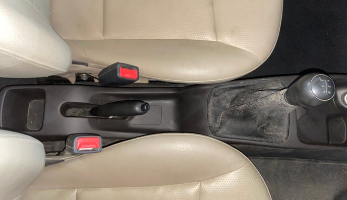 2017 Hyundai Eon ERA +, Petrol, Manual, 11,320 km, Gear Lever