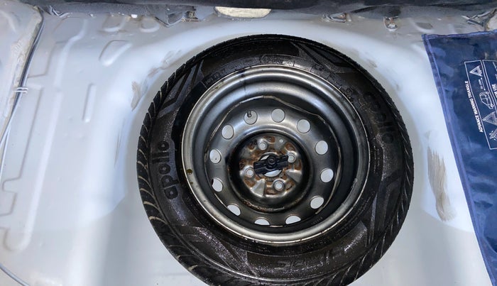 2017 Hyundai Eon ERA +, Petrol, Manual, 11,320 km, Spare Tyre