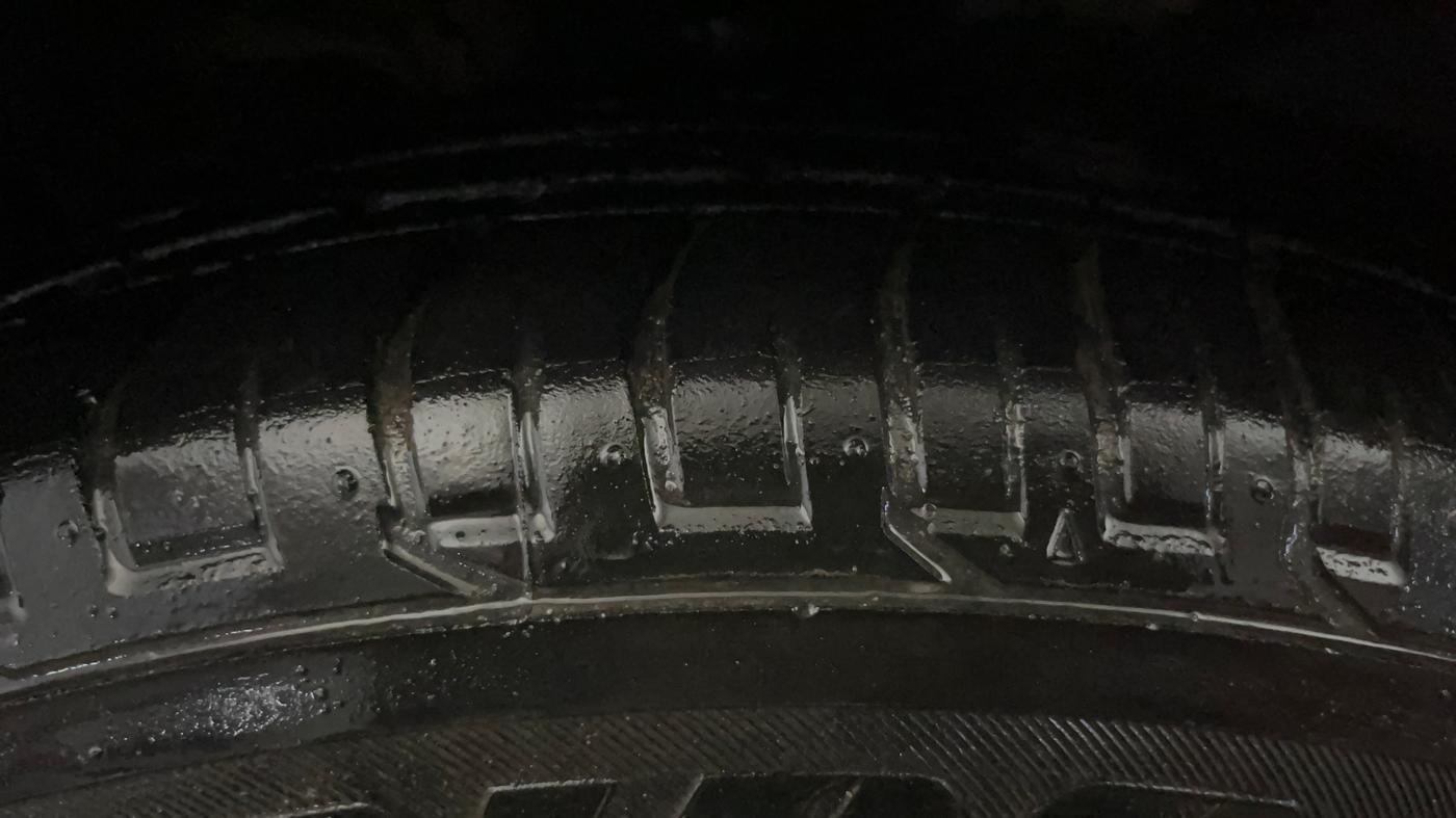 2016 Hyundai Creta SX PLUS AT 1.6 PETROL, Petrol, Automatic, 69,401 km, Left Front Tyre Tread