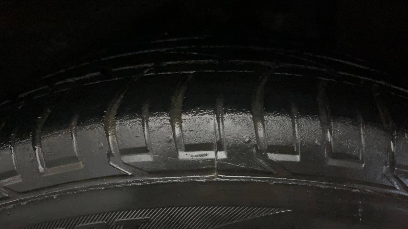 2016 Hyundai Creta SX PLUS AT 1.6 PETROL, Petrol, Automatic, 69,401 km, Left Rear Tyre Tread