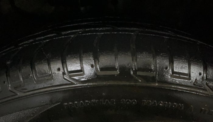 2016 Hyundai Creta SX PLUS AT 1.6 PETROL, Petrol, Automatic, 69,335 km, Right Front Tyre Tread