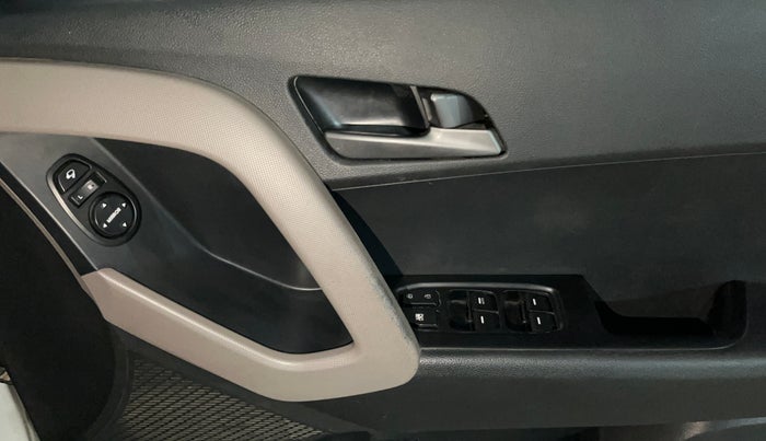 2016 Hyundai Creta SX PLUS AT 1.6 PETROL, Petrol, Automatic, 69,335 km, Driver Side Door Panels Control