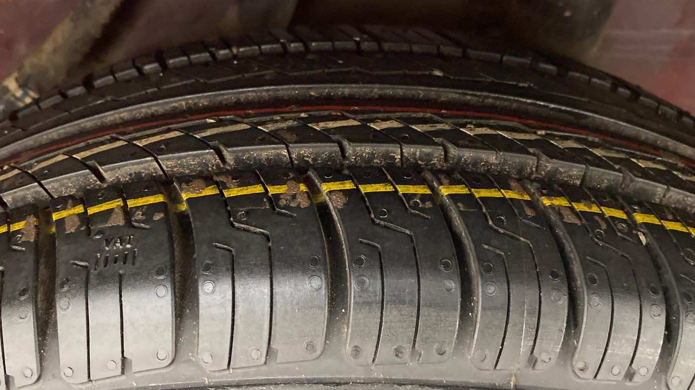 2015 Honda Brio S MT, Petrol, Manual, 73,634 km, Left Rear Tyre Tread