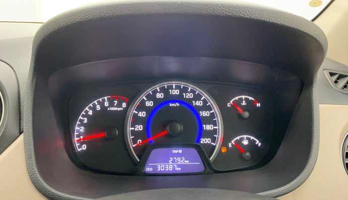 2018 Hyundai Grand i10 SPORTZ 1.2 KAPPA VTVT, Petrol, Manual, 30,341 km, Odometer Image
