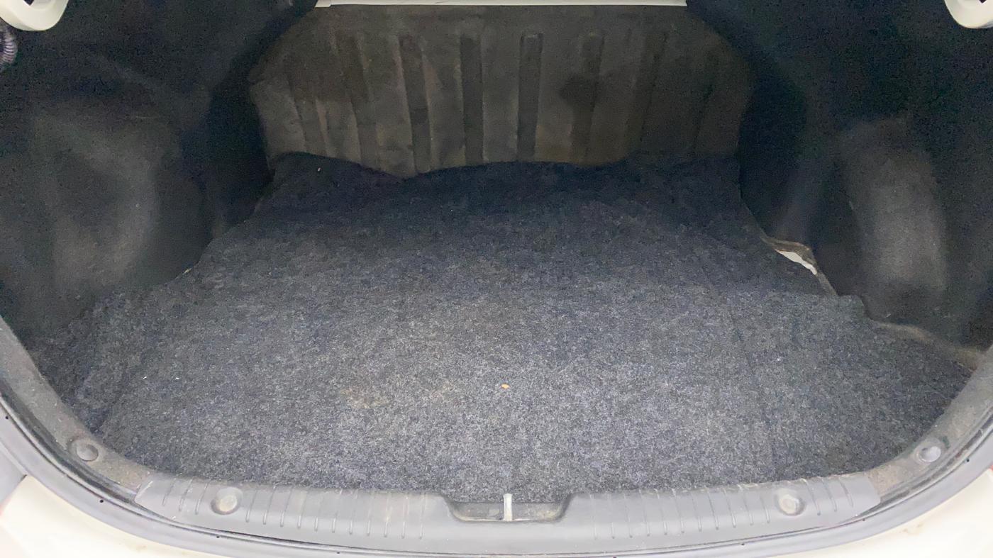 2014 Hyundai Verna FLUIDIC 1.4 VTVT CX, Petrol, Manual, 78,290 km, Boot Inside