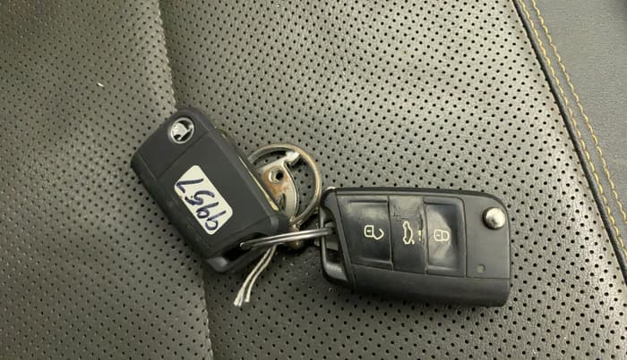 2021 Skoda KUSHAQ STYLE 1.5L TSI DSG, Petrol, Automatic, 98,614 km, Key Close Up