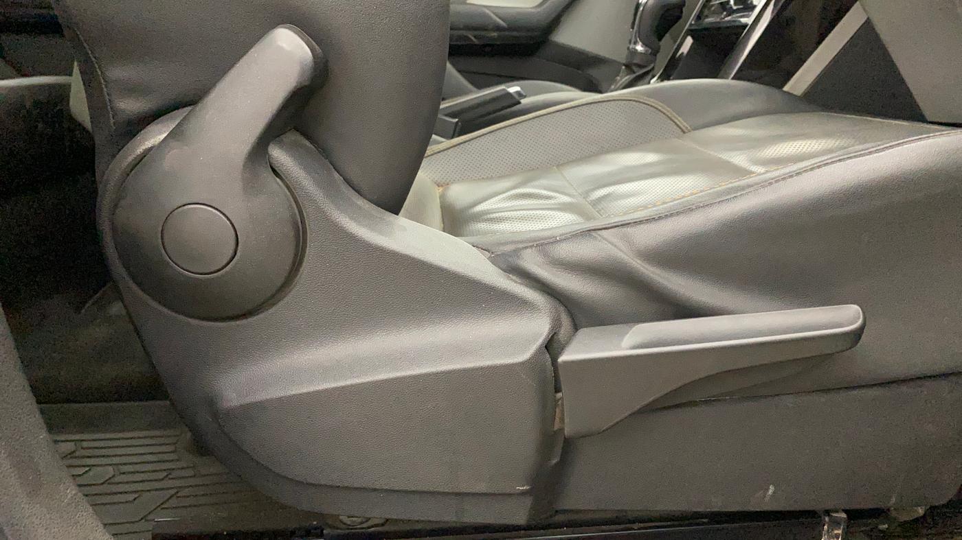 2021 Skoda KUSHAQ STYLE 1.5L TSI DSG, Petrol, Automatic, 98,614 km, Driver Side Adjustment Panel