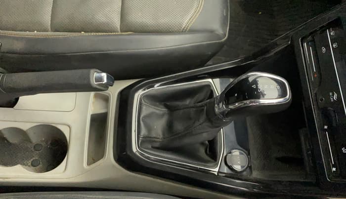 2021 Skoda KUSHAQ STYLE 1.5L TSI DSG, Petrol, Automatic, 98,614 km, Gear Lever