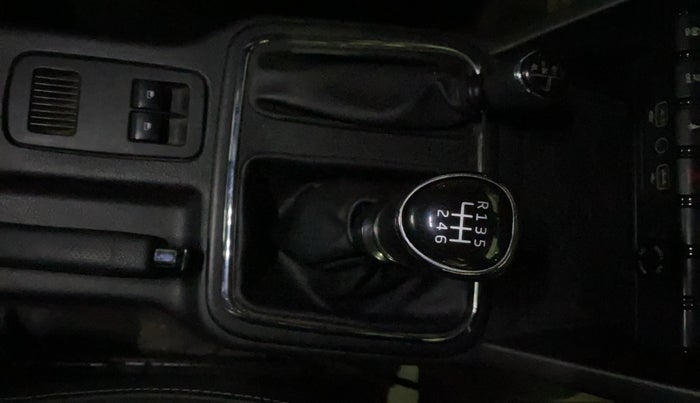 2020 Mahindra Thar LX D 4WD MT CONVERTIBLE, Diesel, Manual, 27,012 km, Gear Lever