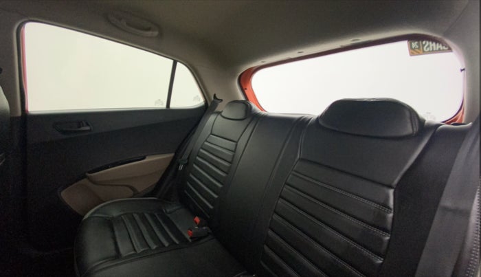 2017 Hyundai Grand i10 MAGNA AT 1.2 KAPPA VTVT, Petrol, Automatic, 37,419 km, Right Side Rear Door Cabin