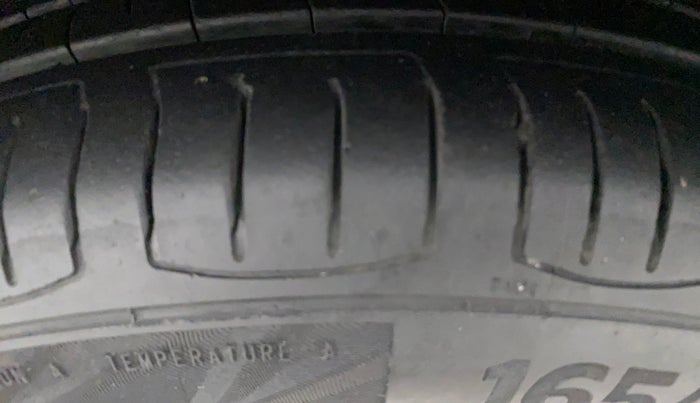2017 Hyundai Grand i10 MAGNA AT 1.2 KAPPA VTVT, Petrol, Automatic, 37,419 km, Left Front Tyre Tread