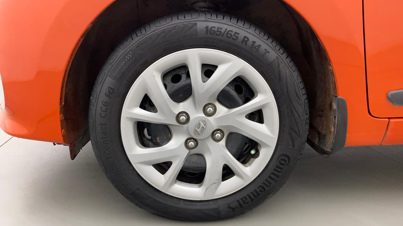 2017 Hyundai Grand i10 MAGNA AT 1.2 KAPPA VTVT, Petrol, Automatic, 37,419 km, Left Front Wheel