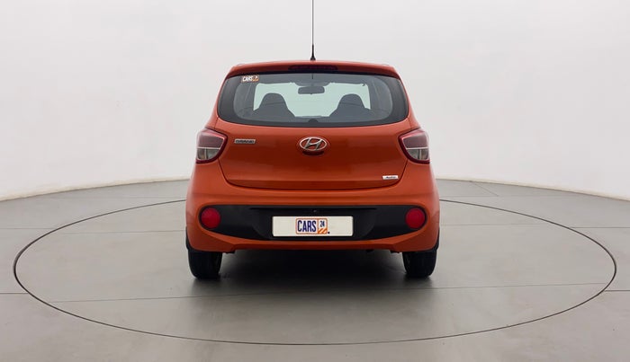 2017 Hyundai Grand i10 MAGNA AT 1.2 KAPPA VTVT, Petrol, Automatic, 37,419 km, Back/Rear