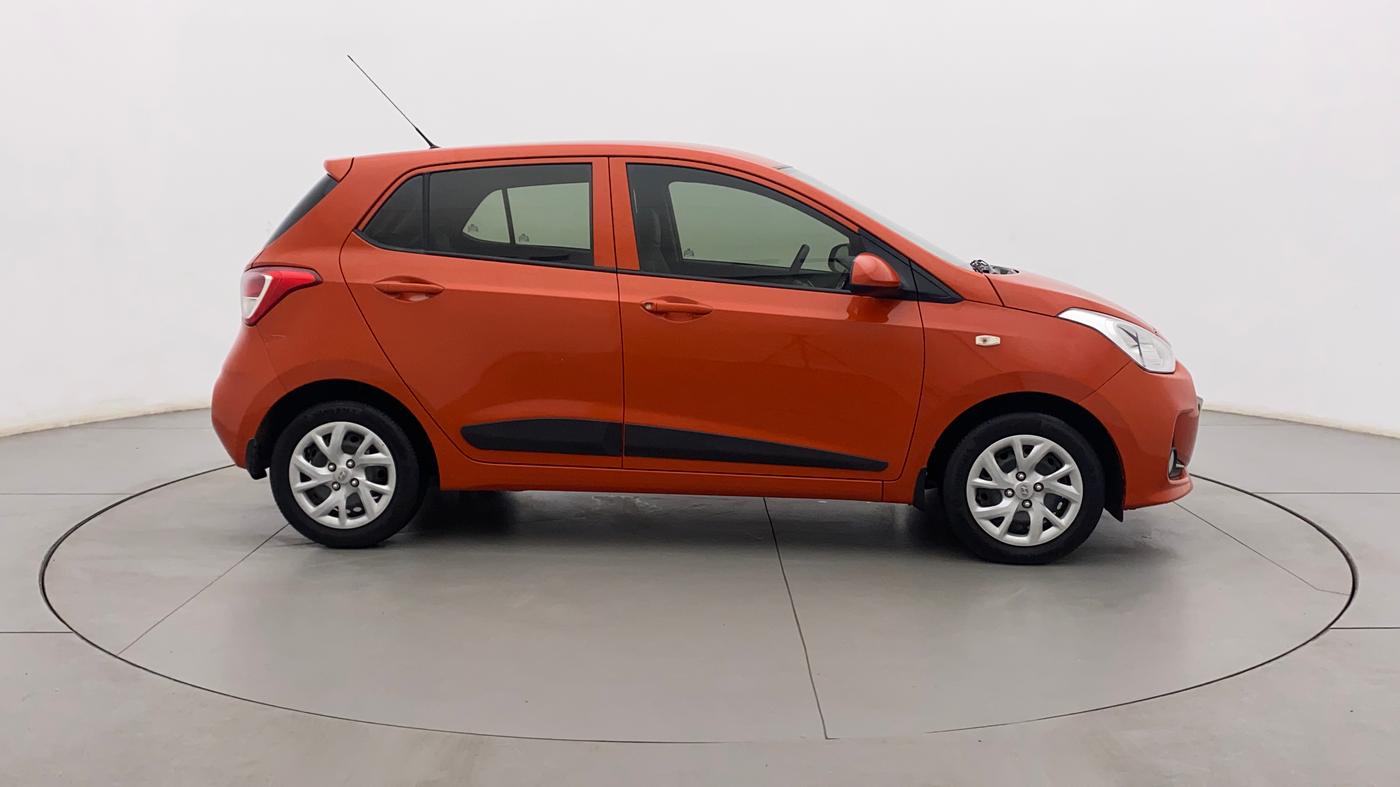 2017 Hyundai Grand i10 MAGNA AT 1.2 KAPPA VTVT, Petrol, Automatic, 37,419 km, Right Side View