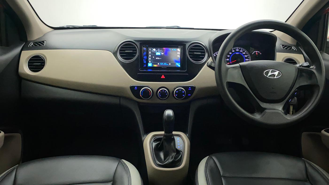 2017 Hyundai Grand i10 MAGNA AT 1.2 KAPPA VTVT, Petrol, Automatic, 37,419 km, Dashboard