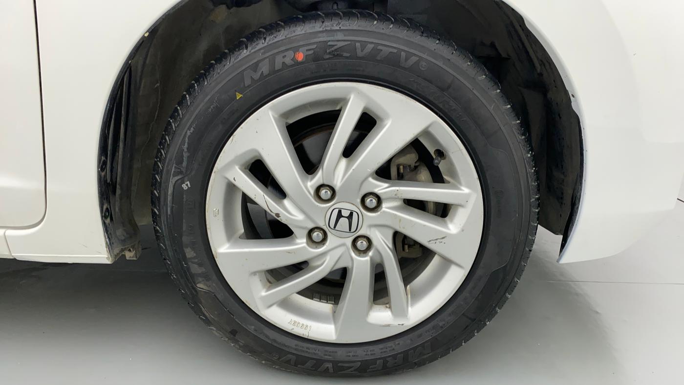 2015 Honda Jazz 1.2 V AT, Petrol, Automatic, 67,855 km, Right Front Wheel