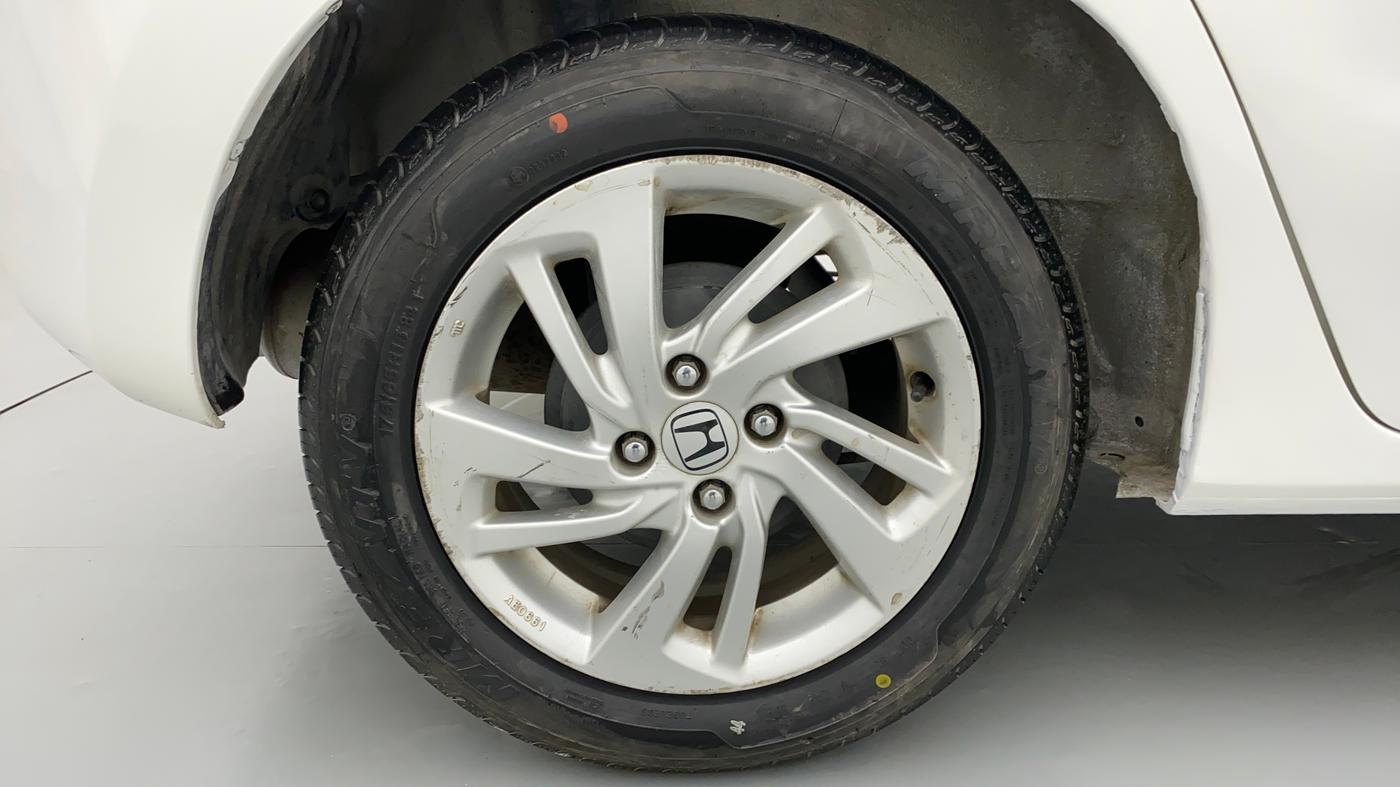 2015 Honda Jazz 1.2 V AT, Petrol, Automatic, 67,855 km, Right Rear Wheel
