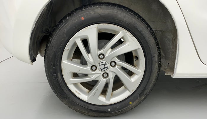 2015 Honda Jazz 1.2 V AT, Petrol, Automatic, 67,855 km, Right Rear Wheel