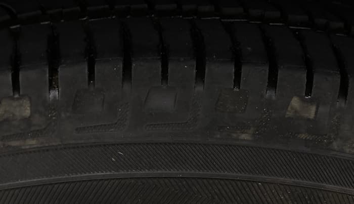 2019 Renault Duster 110 PS RXS 4X2 AMT DIESEL, Diesel, Automatic, 98,471 km, Right Rear Tyre Tread