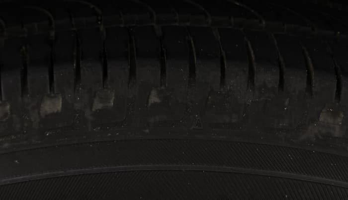 2019 Renault Duster 110 PS RXS 4X2 AMT DIESEL, Diesel, Automatic, 98,471 km, Left Rear Tyre Tread