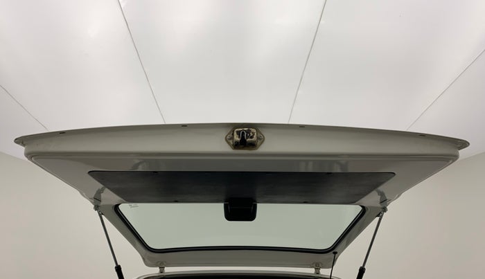 2018 Maruti Omni 5 STR, Petrol, Manual, 20,333 km, Boot Door Open