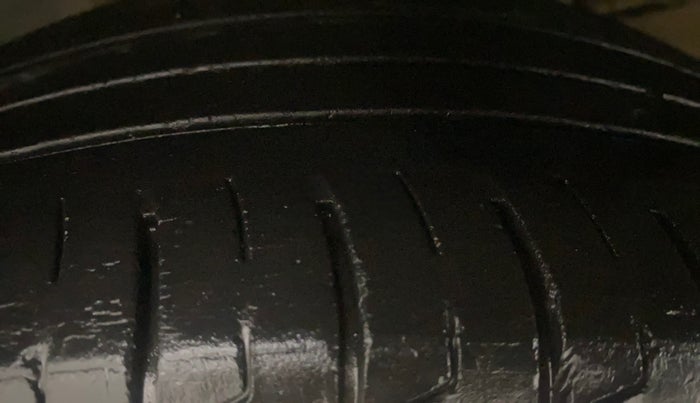 2021 KIA SELTOS HTX IVT 1.5 PETROL, Petrol, Automatic, 41,333 km, Left Front Tyre Tread