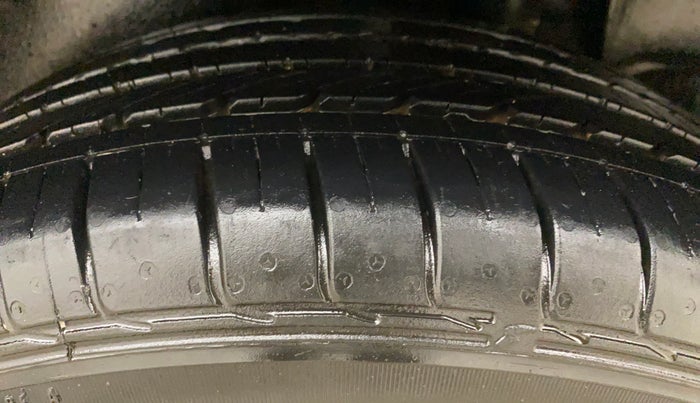 2018 Hyundai Creta SX PLUS 1.6 PETROL, Petrol, Manual, 31,773 km, Left Rear Tyre Tread