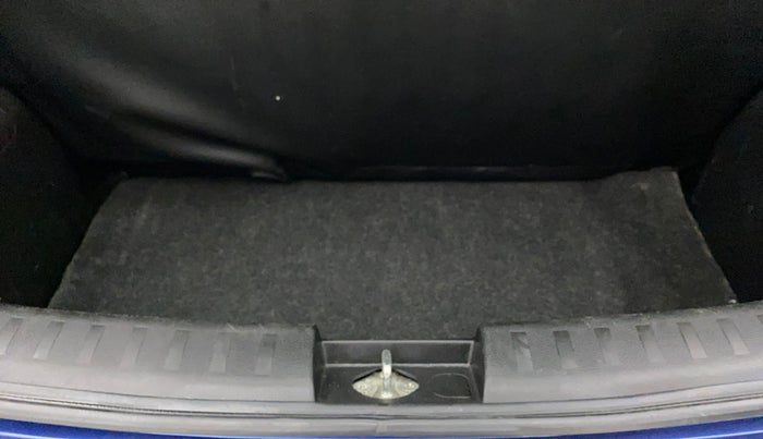 2014 Maruti Swift ZXI, Petrol, Manual, 22,841 km, Boot Inside