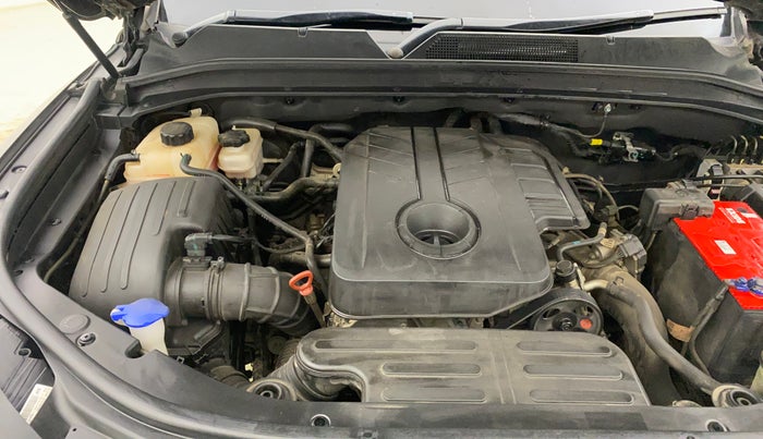 2022 Mahindra ALTURAS G4 4WD AT, Diesel, Automatic, 31,163 km, Engine View - Right