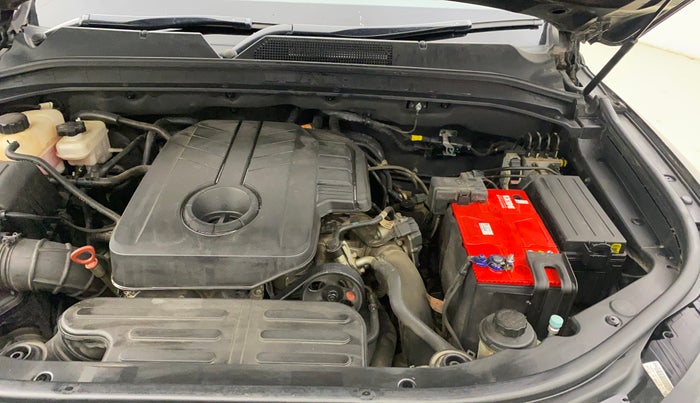 2022 Mahindra ALTURAS G4 4WD AT, Diesel, Automatic, 31,163 km, Engine View - Left