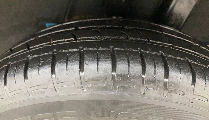 2021 Hyundai GRAND I10 NIOS SPORTZ AMT 1.2 KAPPA VTVT, Petrol, Automatic, 27,111 km, Left Rear Tyre Tread