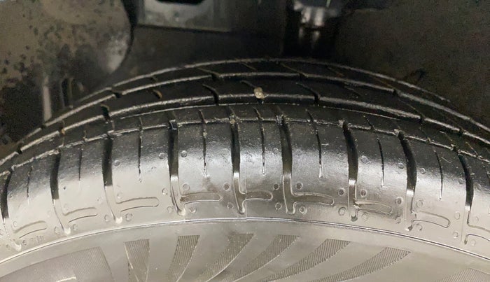 2021 Hyundai GRAND I10 NIOS SPORTZ AMT 1.2 KAPPA VTVT, Petrol, Automatic, 27,111 km, Left Front Tyre Tread