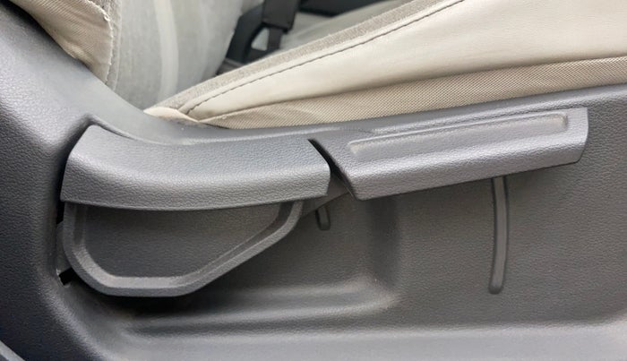 2021 Hyundai GRAND I10 NIOS SPORTZ AMT 1.2 KAPPA VTVT, Petrol, Automatic, 27,111 km, Driver Side Adjustment Panel