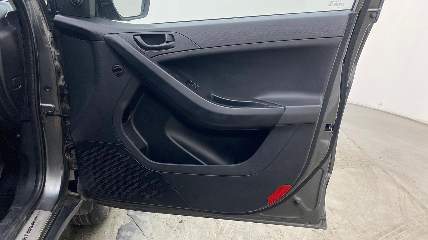 2023 Tata NEXON SMART PLUS 1.2 REVOTRON, Petrol, Manual, 17,193 km, Driver Side Door Panels Control