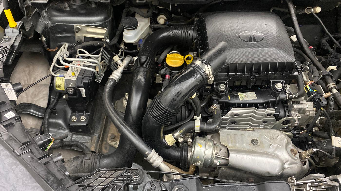 2023 Tata NEXON SMART PLUS 1.2 REVOTRON, Petrol, Manual, 17,193 km, Engine View - Right