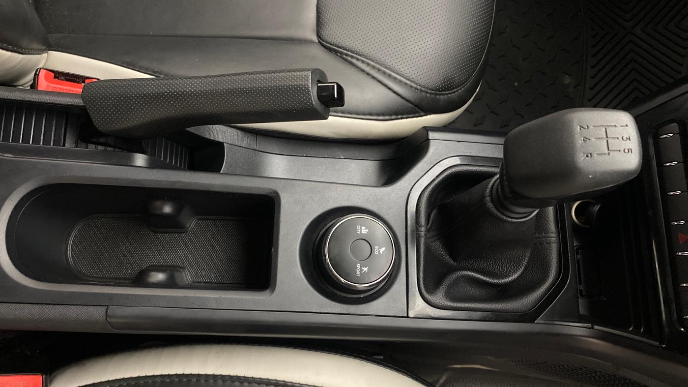 2023 Tata NEXON SMART PLUS 1.2 REVOTRON, Petrol, Manual, 17,193 km, Gear Lever